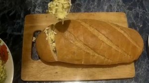 ЗАКУСКА С СЫРОМ И ЧЕСНОКОМ   фаршированный батон