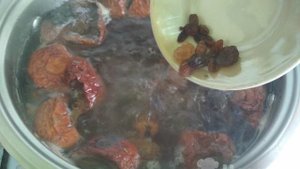 Компот из фиников с сухофруктами и изюмом