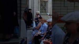 Публичная порка депутата крапивой