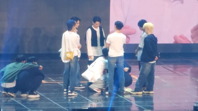 세븐틴 캐럿랜드 편지 이벤트 (행복만하자) смотреть онлайн