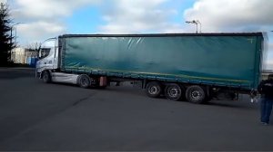 Вождение учебной фуры в ожидании работы