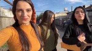 Trio Mandili - Tsvims (It's raining)