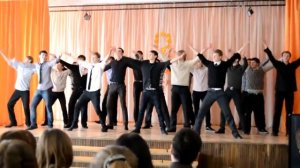 Барбара Стрейзанд на 8 марта в школе!!!