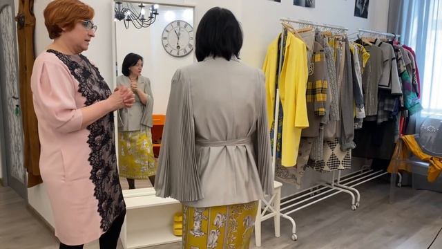 МОДНЫЕ СОВЕТЫ СТИЛИСТА| ГАРДЕРОБ НА ВЕСНУ ВЛОГ смотреть онлайн