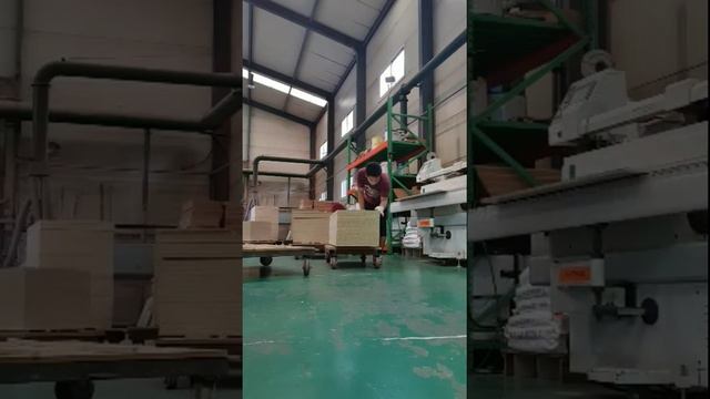 SAMPLE WORK IN SOUTH KOREA as FACTORY WORKER | FURNITURE смотреть онлайн