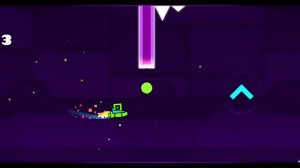 играю в игру про кубик