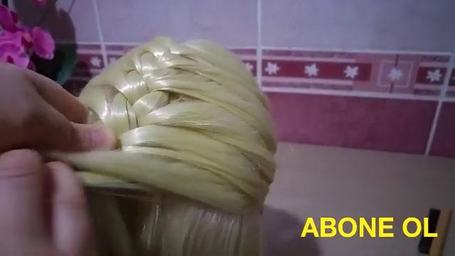 Kolay günlük saç örgü modeli Колосок .Техника плетения французской косы для новичков. смотреть онлайн