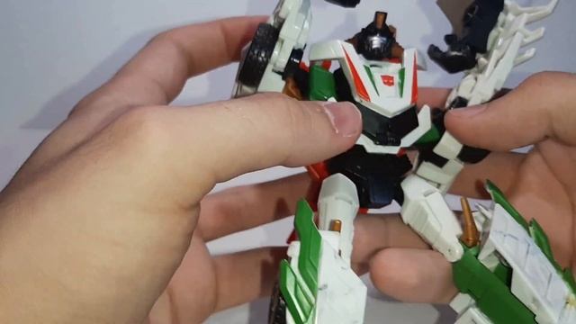 Обзор на Transformers: Prime Beast Hunters - WHEELJACK смотреть онлайн