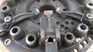 Сцепление трактора Т 40. Ремонт. Регулирование/Tractor coupling T 40. Repair. Regulation
