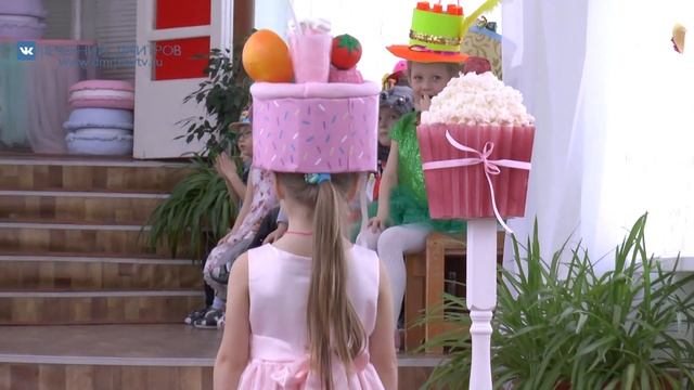 Показ мод в детском саду 20 “Аленушка" смотреть онлайн