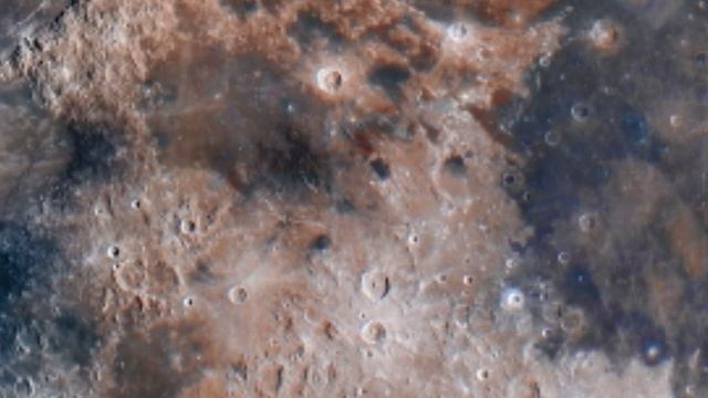 Не реальные фотографии Луны в реальном ее цвете без обработки