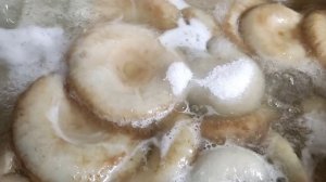 Самые настоящие русские грузди// самые вкусные маринованные грузди.
