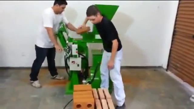 Гидравлический станок для лего кирпича смотреть онлайн