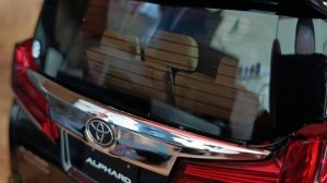 TOYOTA-ALPHARD модель