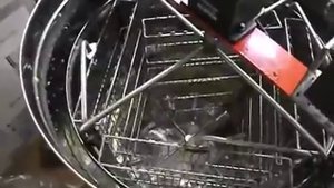 какую лучше приобрести медогонку для небольшой пасеки ?