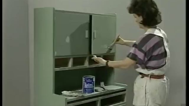 Как привести в порядок старую домашнюю мебель. Окраска мебели. смотреть онлайн