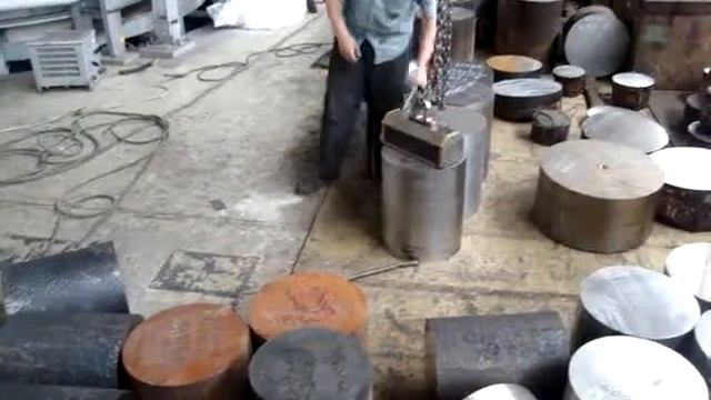 Цепной пластинчатый конвейер для тяжелых заготовок