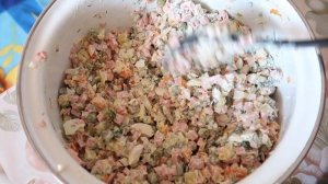 ГОТОВИМ С СЕСТРОЙ КАК МОЖЕМ! И ЭТО ОЛИВЬЕ???