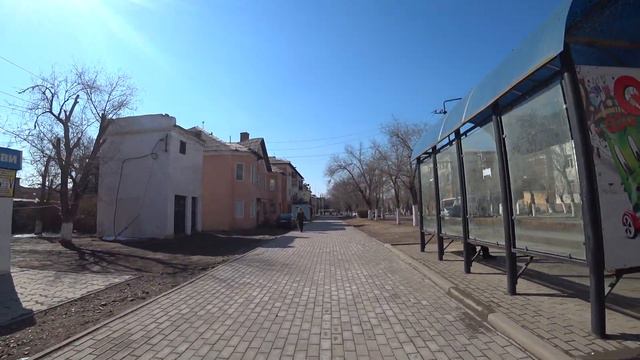 Город Балхаш (Балқаш) | улица Мира от М. Казбекова (Фрунзе) до Ленина (Абая) весной 2021 год