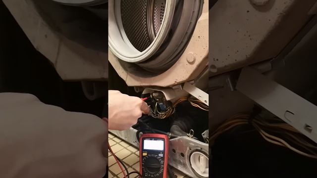 Ремонт стиральной машины Bosch Maxx 4 | Замена ТЭНа | БытТехМастер смотреть онлайн