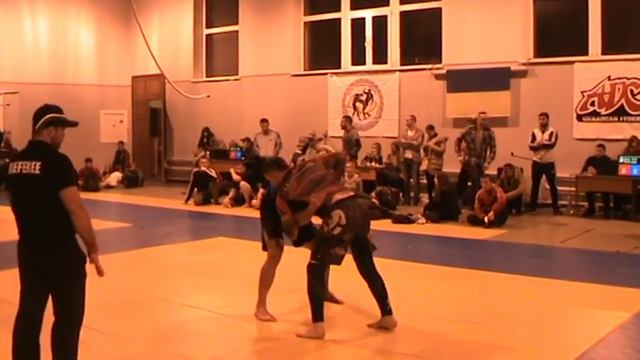 Дмитрий Кальченко ("ZR TEAM" Харьков) 1я схватка. Чемпионат Области по Панкратиону 12.11.2016 смотреть онлайн