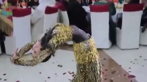 Dilnoza Artikova arabic dance