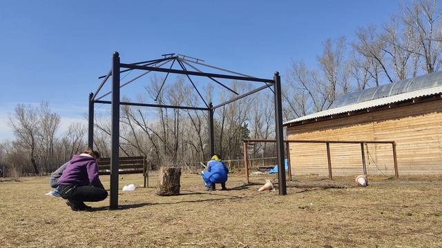 Подготовка площадки к семейному уикенду смотреть онлайн