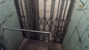 Грузовой лифт с наружным управлением