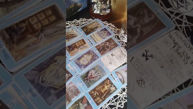 ДЛЯ ЧЕГО ОН ПЕРИОДИЧЕСКИ ВЫХОДИТ С ТОБОЙ НА СВЯЗЬ?🤕❤️💓🙏 смотреть онлайн