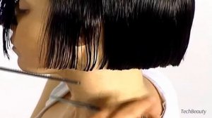 Стрижка классическое короткое каре с челкой