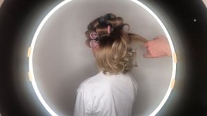 RETRO HAIR STYLE USING CURLERS. РЕТРО УКЛАДКА НА БИГУДИ