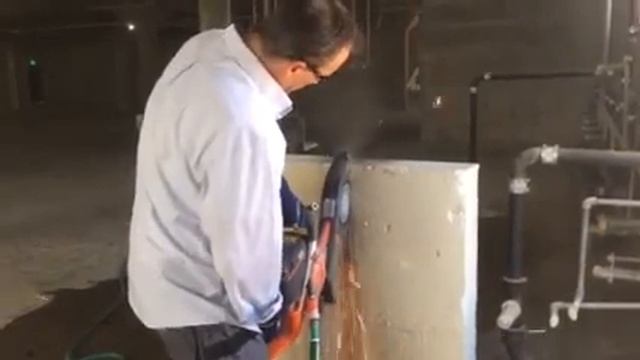 Алмазная резка бетона - видео 1 смотреть онлайн