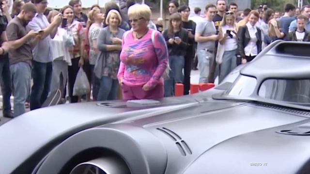 В Москве выставили на продажу «бэтмобиль» за 55 миллионов рублей смотреть онлайн