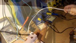 как подключить лампочку через выключатель