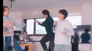 Видео с Ли Дон Уком