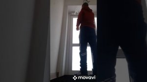 небольшой ремонт доводчика на входной двери ?