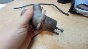 Блоуофф иди клапан сброса давления в турбомотор.