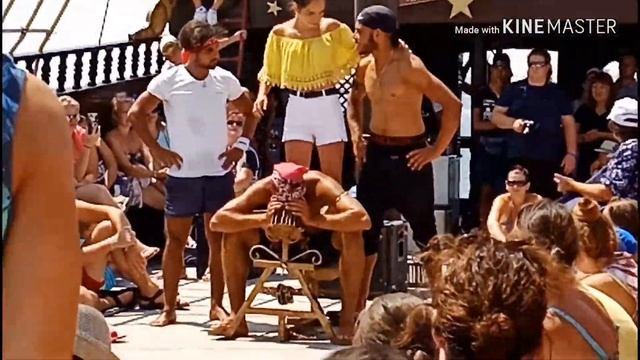 Едем на морскую прогулку на пиратском корабле.Плывём по морю,много всяких развлекух.Кто то упал? смотреть онлайн