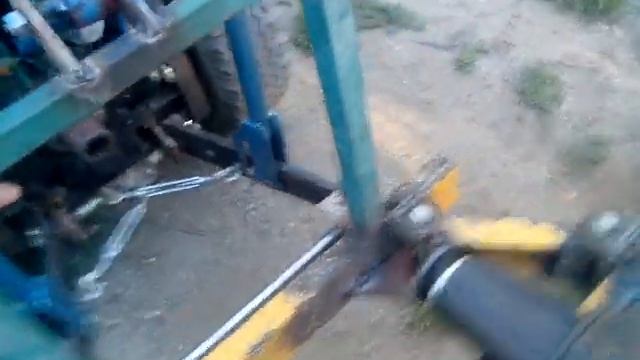 Самодельная приствольная фреза для мини трактора часть 1 смотреть онлайн