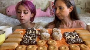 СЛАДКИЙ?МУКБАНГ/1 КГ СЛАДОСТЕЙ/ПЕЧЕНЬЕ/ЗЕФИР/SWEETS MUKBANG