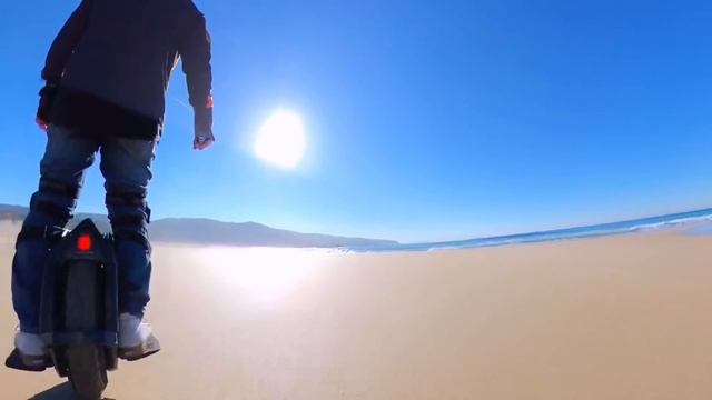 Ninebot Z10 - Beach day - All music composed, performed and produced by RoberAce & Ray Soldano смотреть онлайн