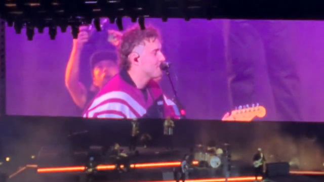 Sam Fender with Liam Fender - I'm On Fire - St James Park Newcastle - 09/06/2023 смотреть онлайн