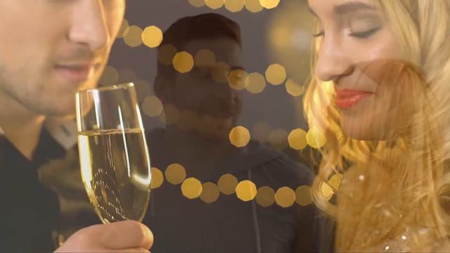 8 Simple Ways to Get The Girl of Your Dreams When You First Meet Her смотреть онлайн