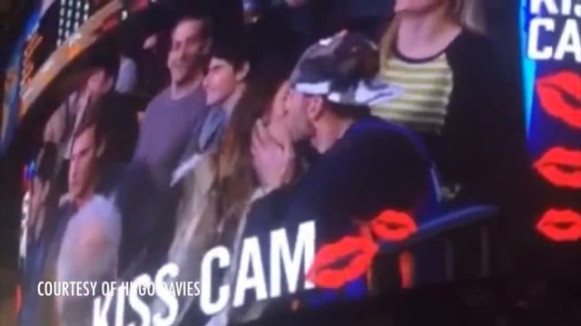 Изменившая своему парню на стадионе смотреть онлайн