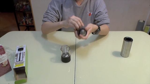 Электрическая мельница для специй, перца и соли. Перечница Maestro MR-1721 Обзор.