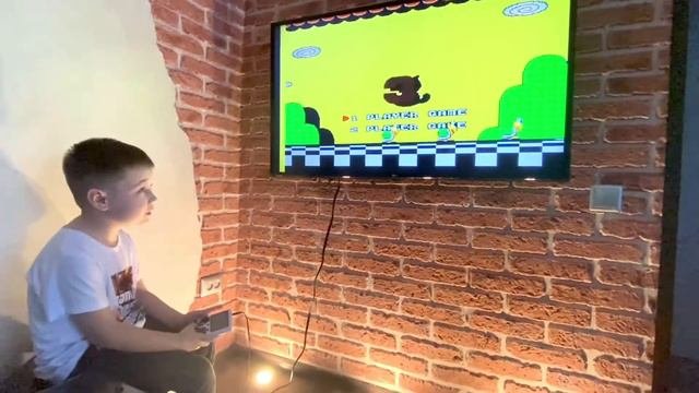 SUP GAME BOX PLUS - Портативная игровая приставка! Обзор. Portable Handheld Retro Gaming Console!