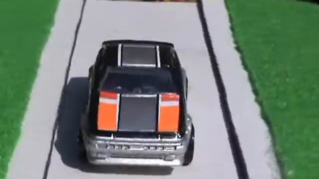 Hotwheels Toyota AE-86 Corolla смотреть онлайн