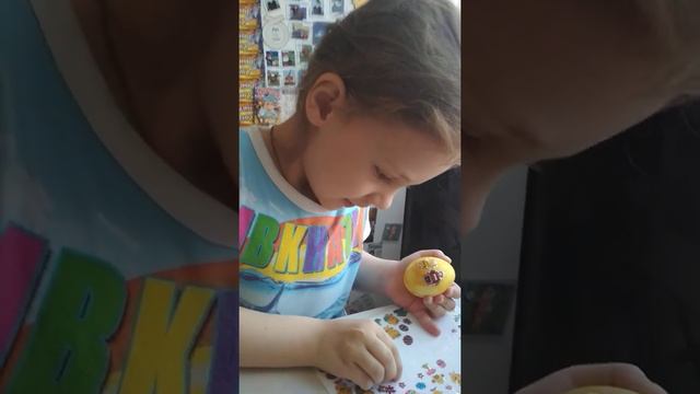 Пасха. Украшаем яйца. Наклейки для яиц. #рекомендации #пасха #счастьерядом #жизнь #пасхальныеяйца смотреть онлайн