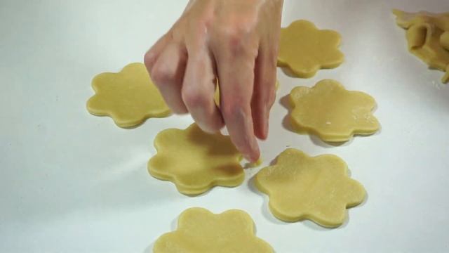 Песочное ПЕЧЕНЬЕ на КЕФИРЕ и БЕЗ СЛИВОЧНОГО МАСЛА!! Очень простой рецепт!!! Buttermilk cookies.