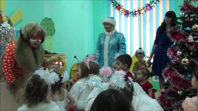 Первая младшая группа Новый год смотреть онлайн